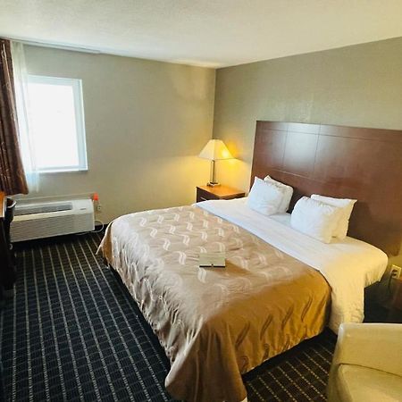 Quality Inn Madison West Near University Area Exterior photo