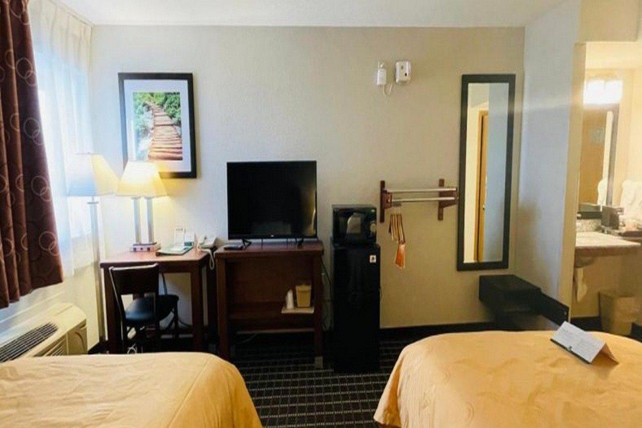 Quality Inn Madison West Near University Area Exterior photo
