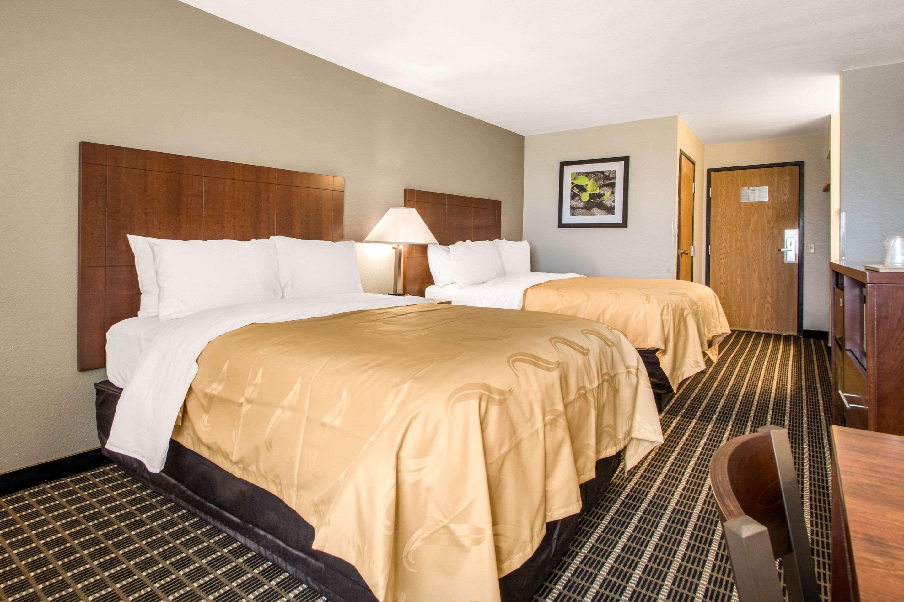 Quality Inn Madison West Near University Area Exterior photo