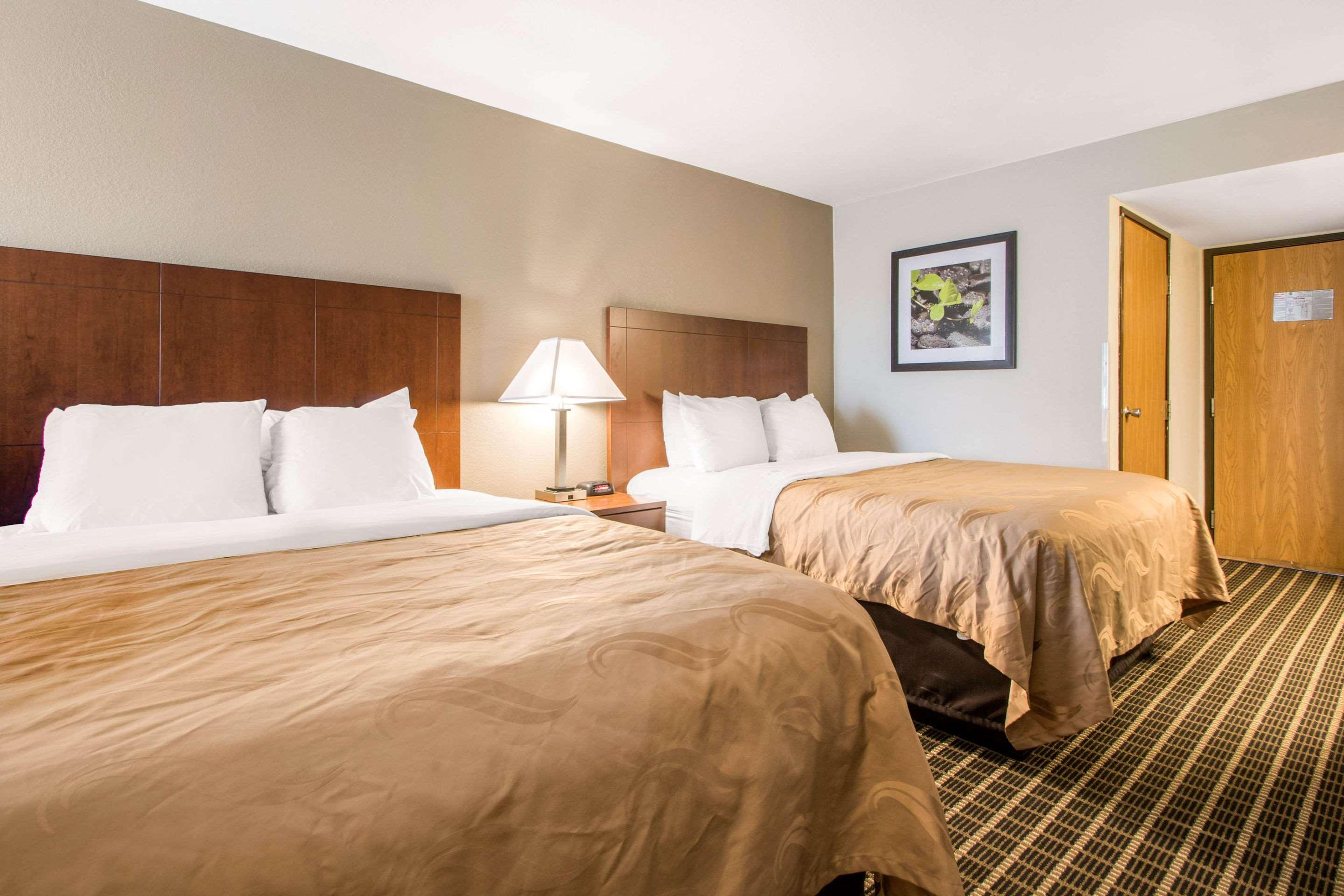 Quality Inn Madison West Near University Area Exterior photo