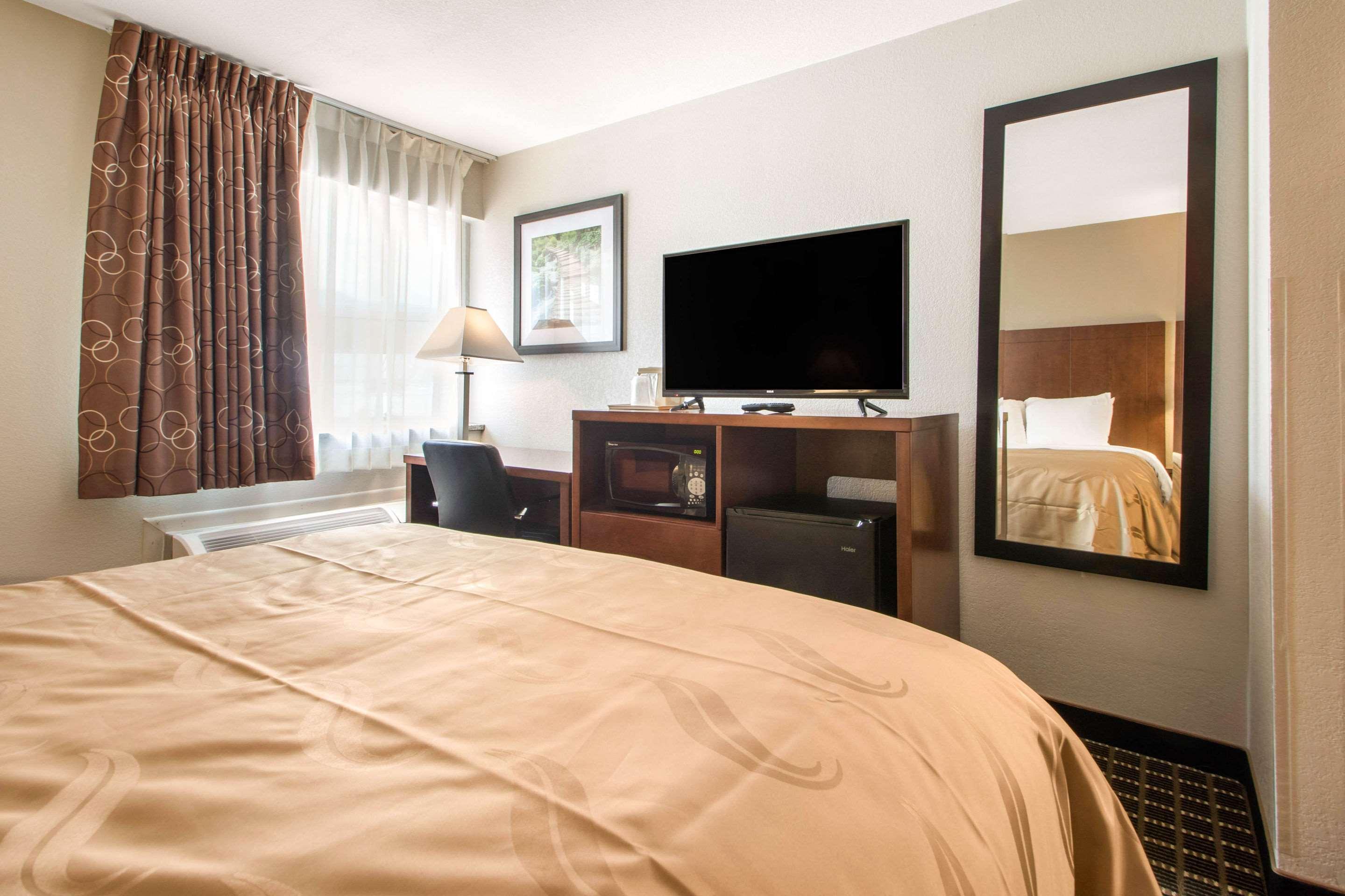 Quality Inn Madison West Near University Area Exterior photo
