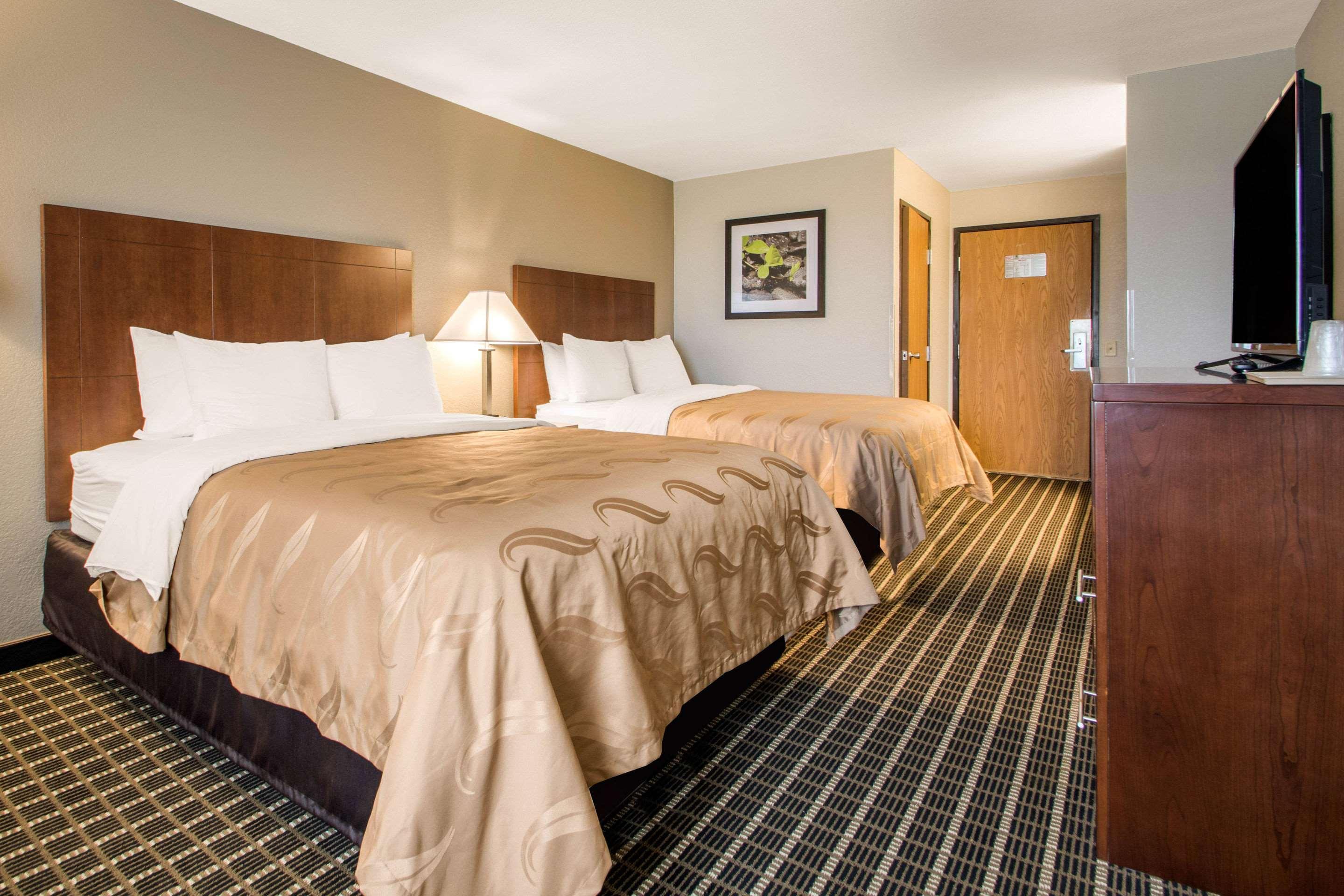 Quality Inn Madison West Near University Area Exterior photo