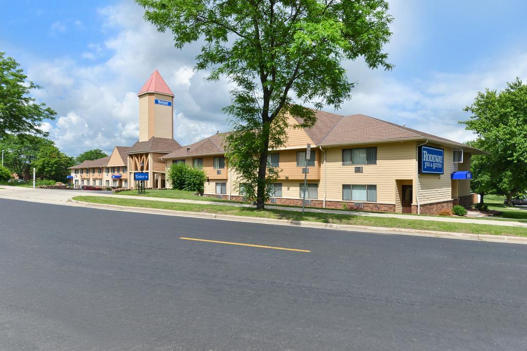 Quality Inn Madison West Near University Area Exterior photo