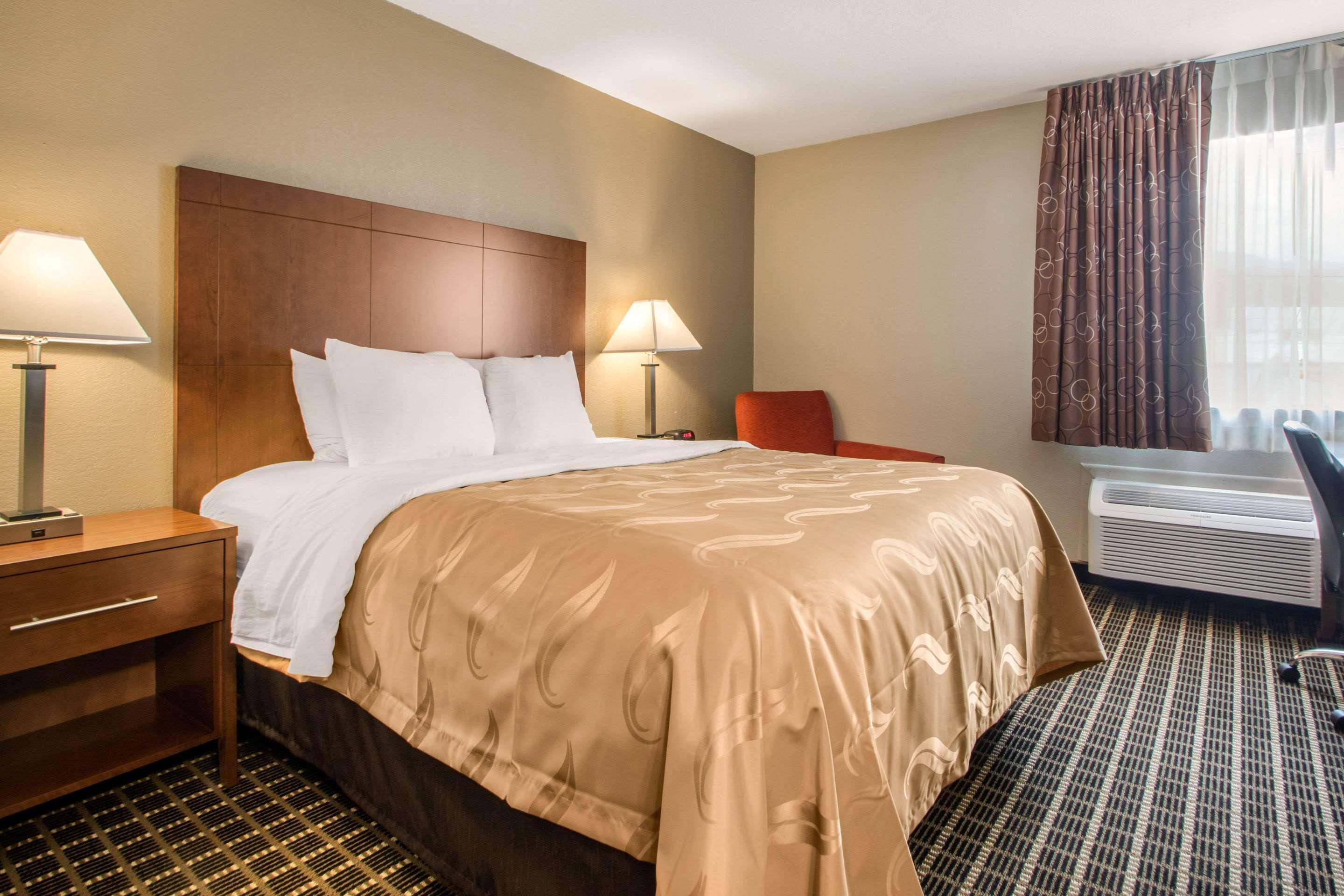 Quality Inn Madison West Near University Area Exterior photo