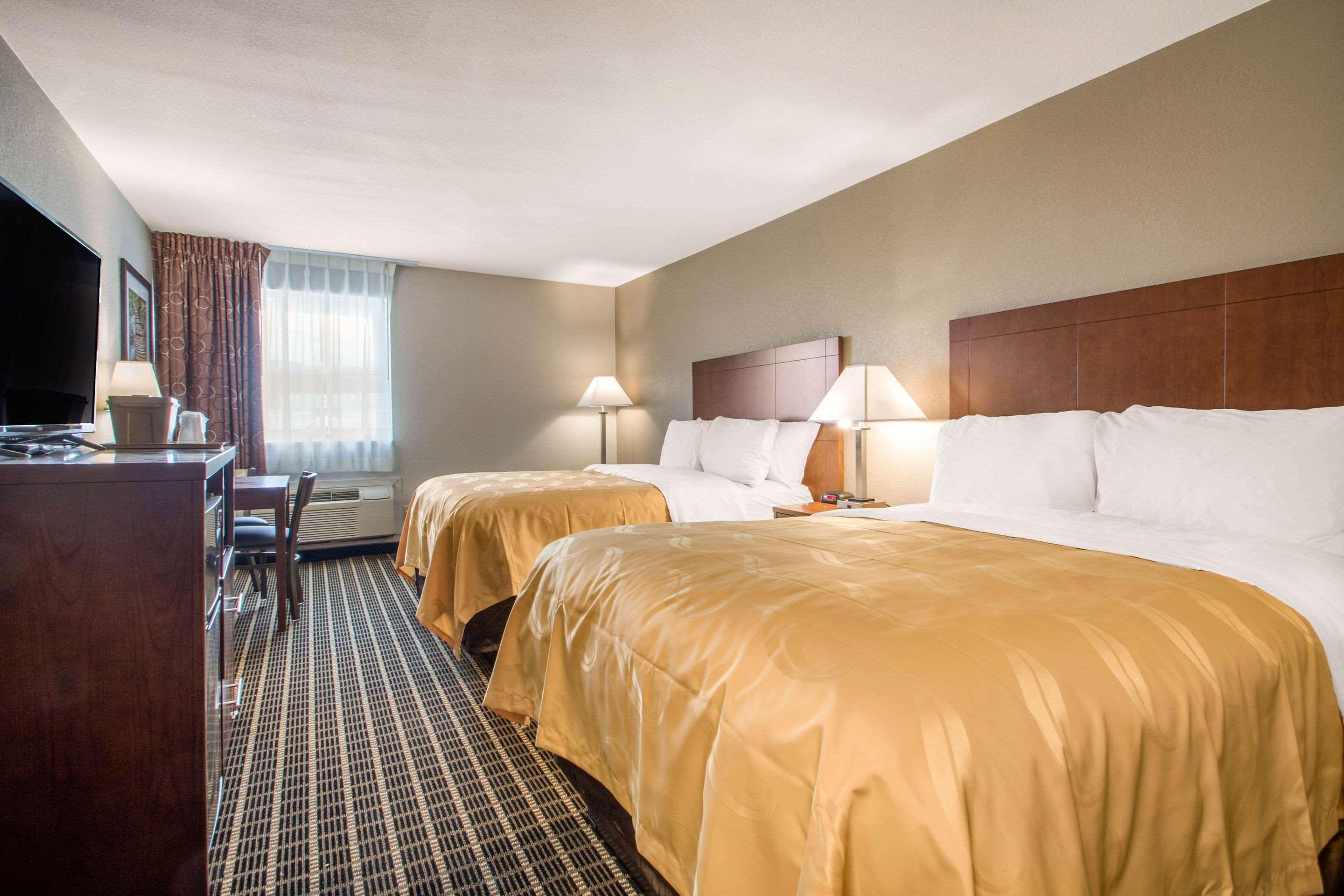 Quality Inn Madison West Near University Area Exterior photo