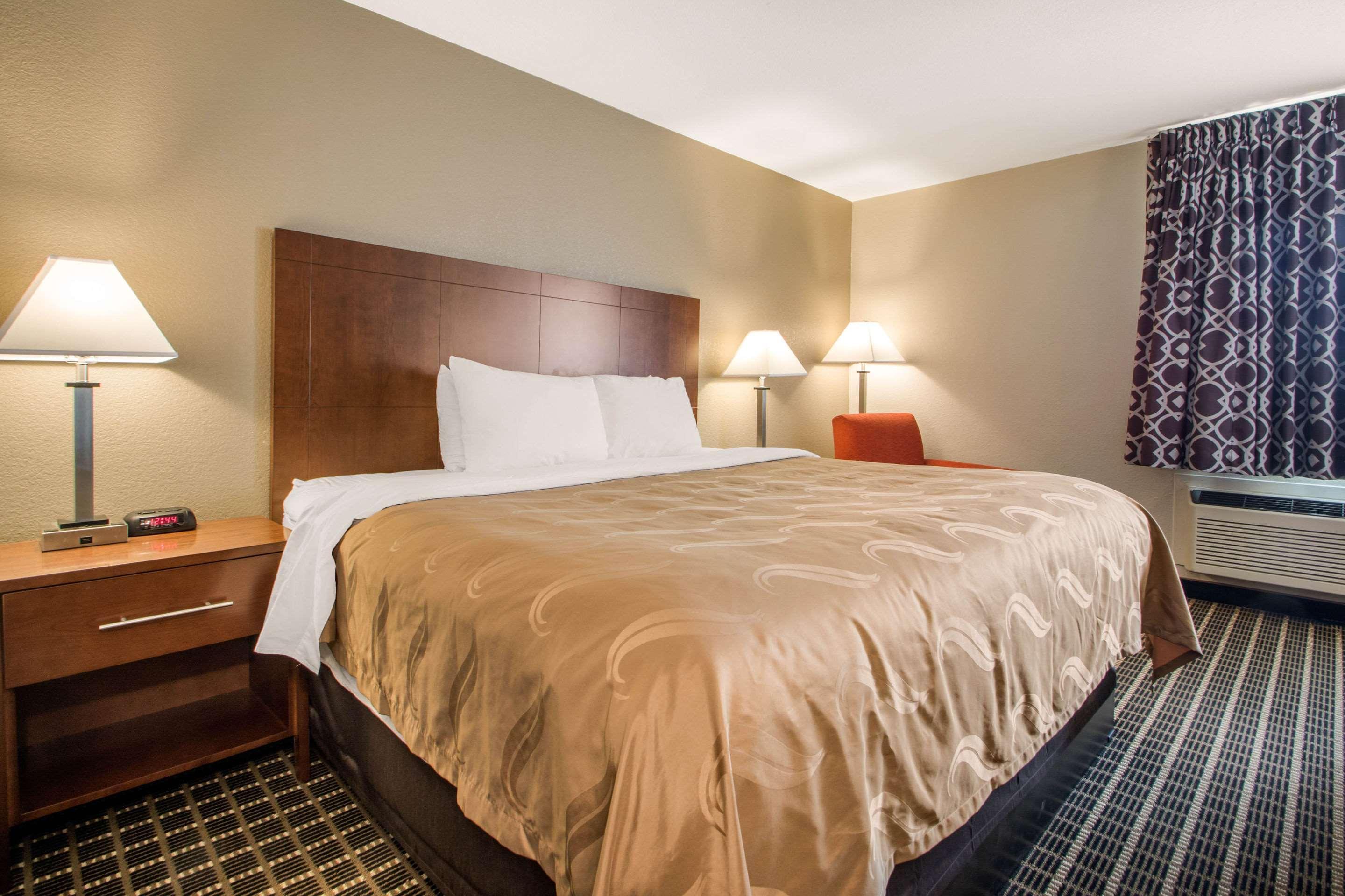 Quality Inn Madison West Near University Area Exterior photo