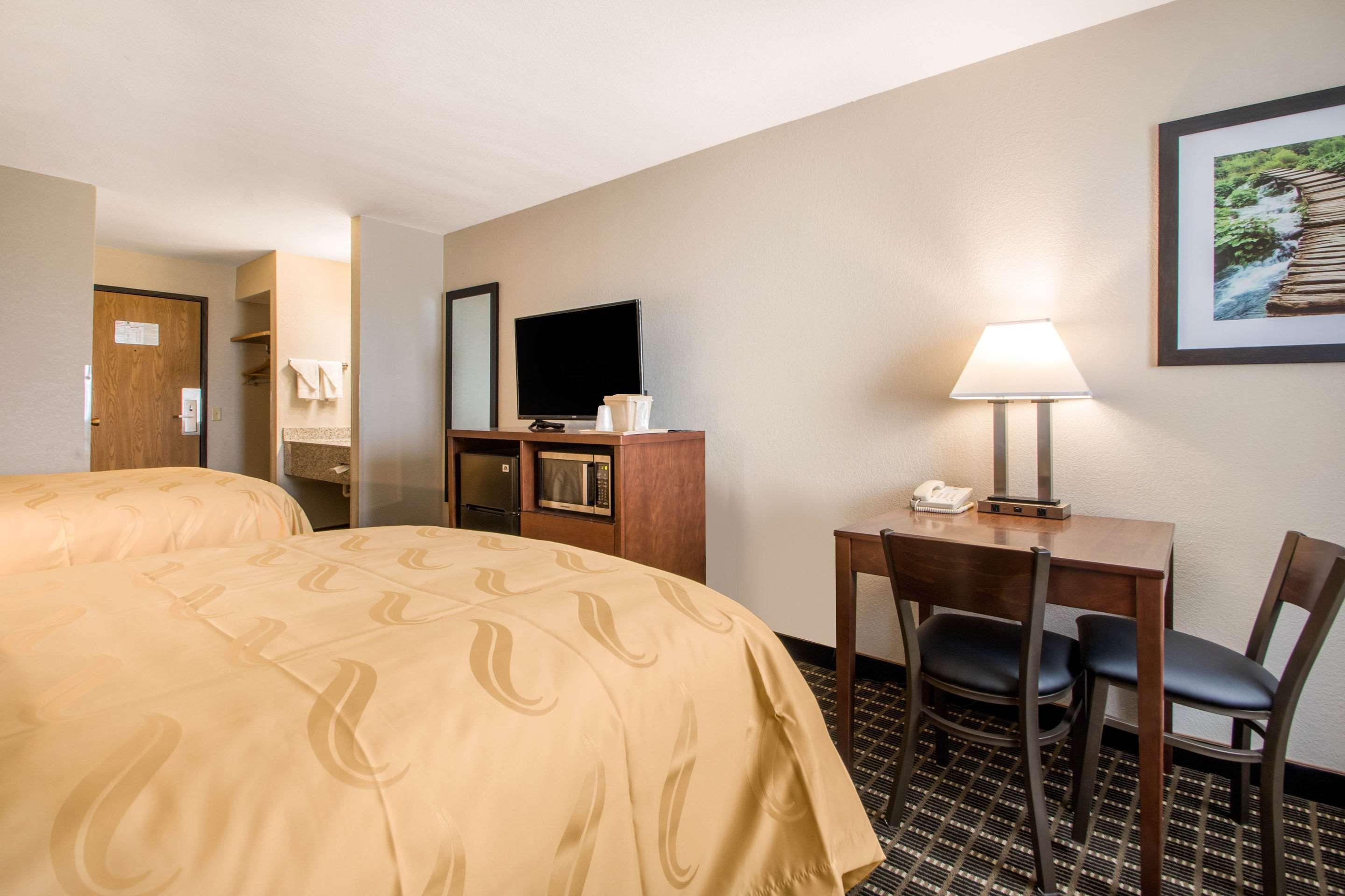 Quality Inn Madison West Near University Area Exterior photo