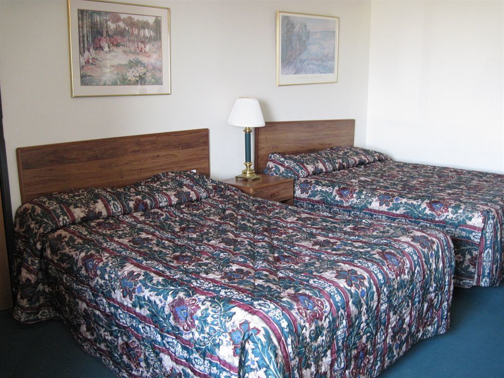 Quality Inn Madison West Near University Area Exterior photo