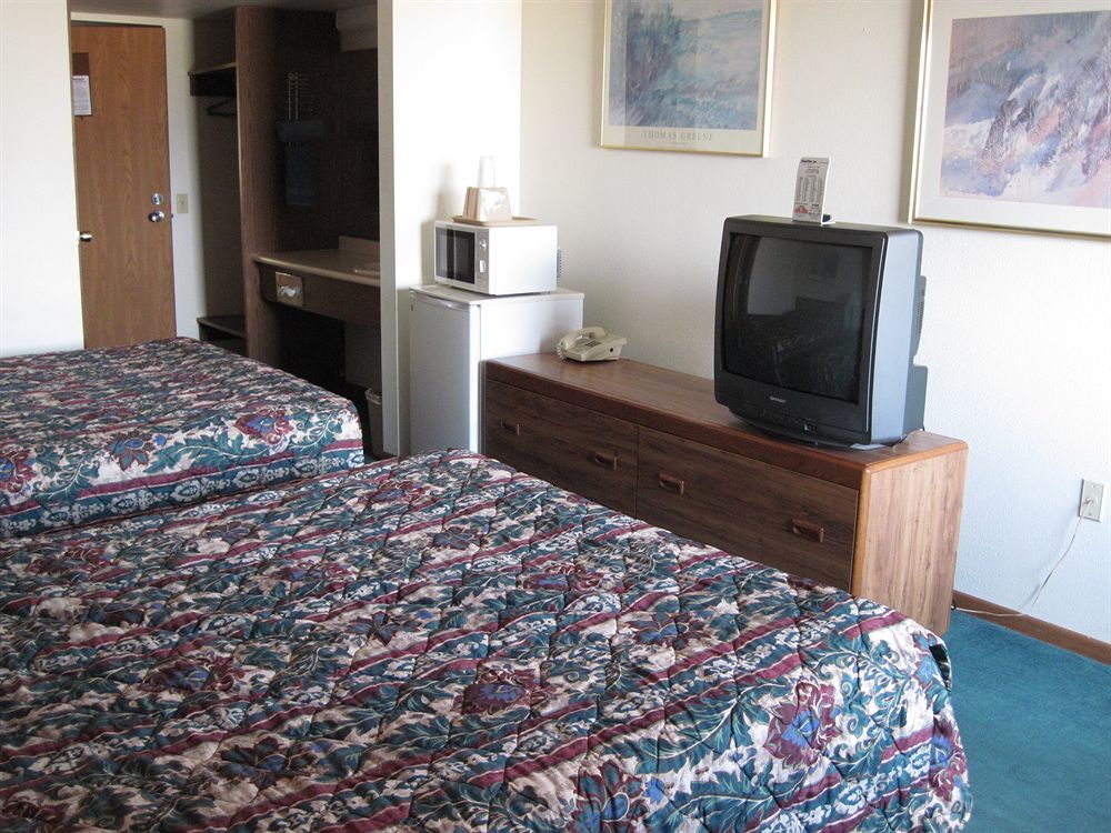 Quality Inn Madison West Near University Area Exterior photo