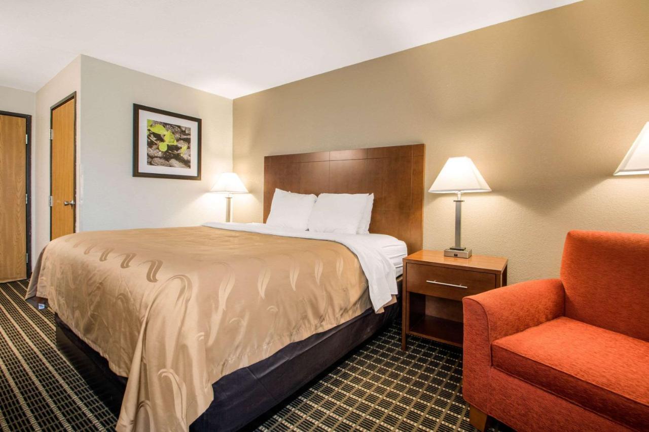 Quality Inn Madison West Near University Area Exterior photo